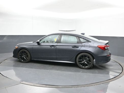 Used 2022 Honda Civic Sport image 3