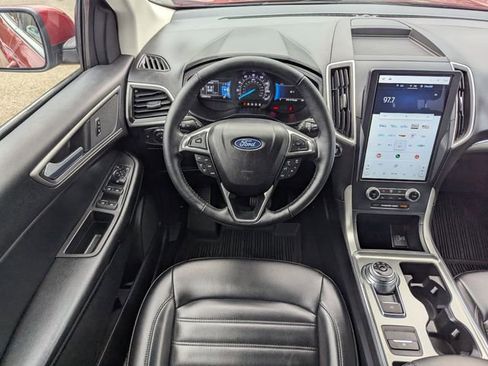 Used 2022 Ford Edge SEL w/ Convenience Package image 16
