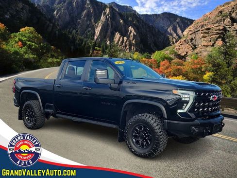 Used 2025 Chevrolet Silverado 2500 ZR2 w/ ZR2 Bison Edition image 1