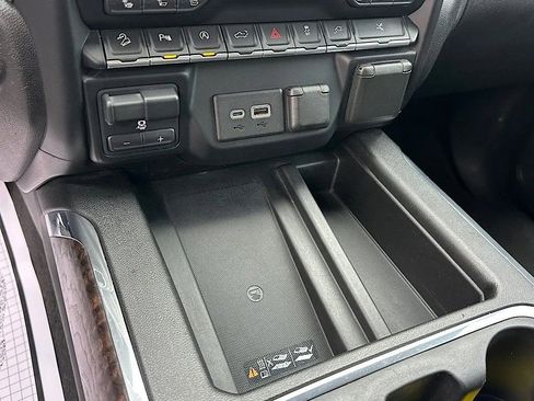 Used 2019 GMC Sierra 1500 Denali AWD/4WD image 28