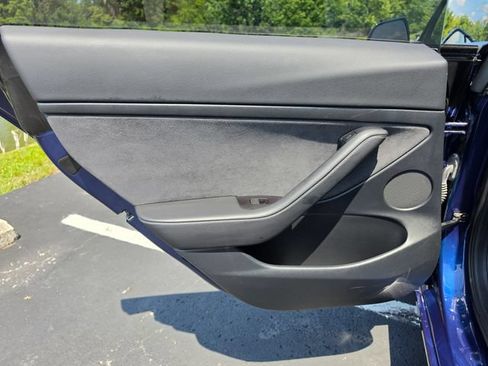 Used 2023 Tesla Model 3 Long Range AWD/4WD image 37