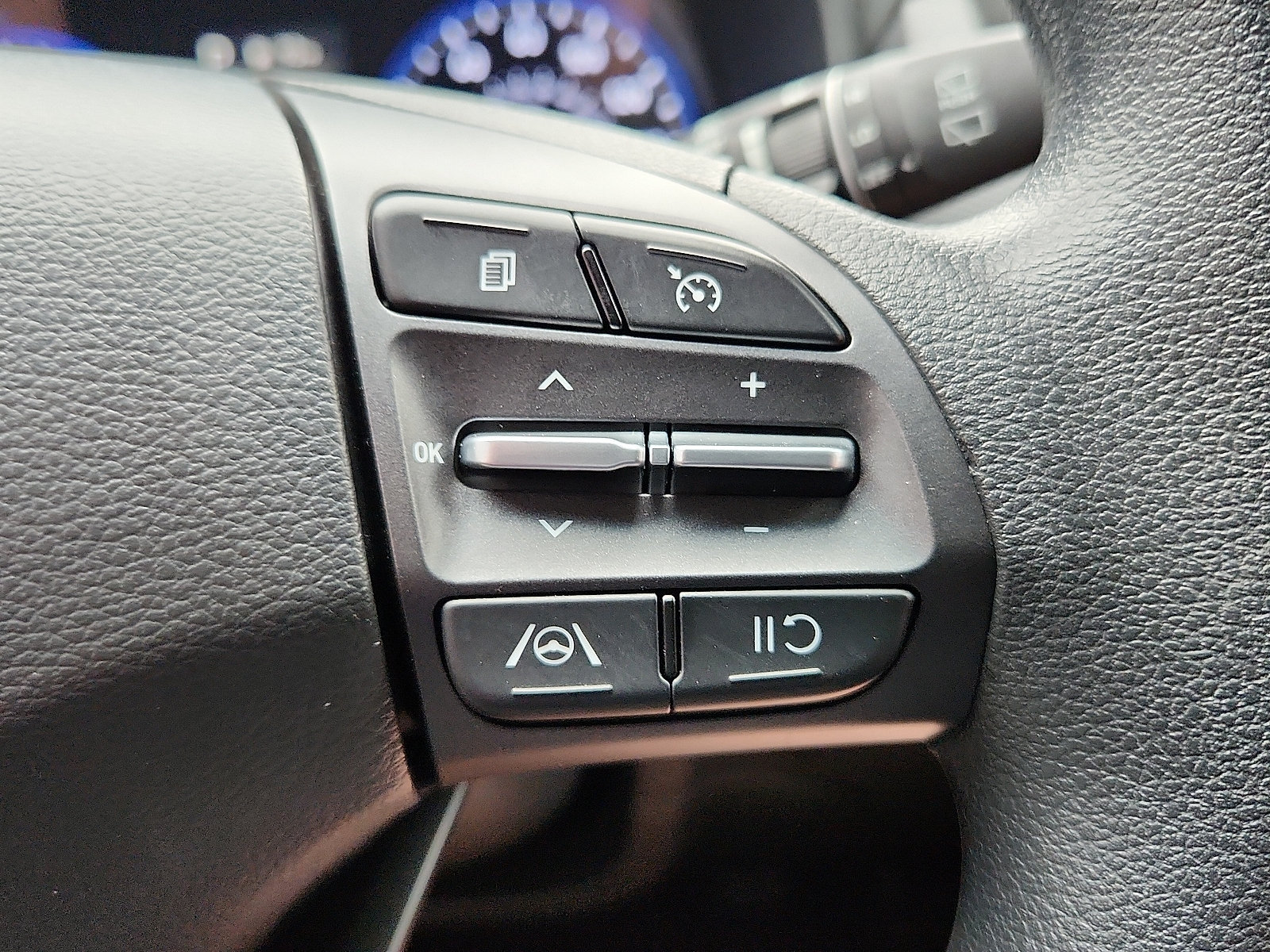 Used 2023 Hyundai Kona SEL w/ Cargo Package FWD image 16