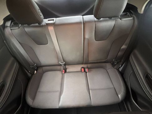 Used 2025 Buick Encore GX Preferred FWD image 36