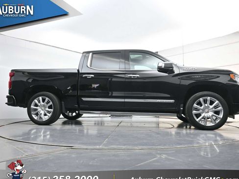 Used 2024 Chevrolet Silverado 1500 High Country w/ High Country Premium Package image 23