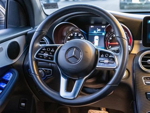 Used 2022 Mercedes-Benz GLC 300 image 22