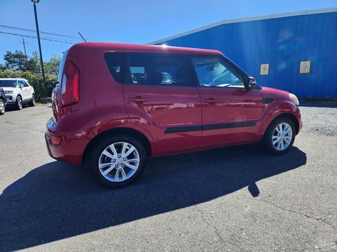 Used 2012 Kia Soul + FWD image 5