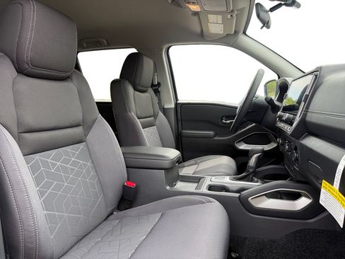 New 2026 Nissan Frontier SV w/ All-Weather Content Package AWD/4WD image 15