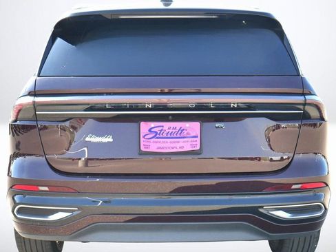 Used 2024 Lincoln Nautilus Reserve w/ Equipment Group 203A image 3