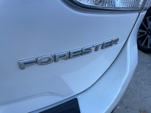 Used 2022 Subaru Forester Premium w/ Popular Package #1 AWD/4WD image 10