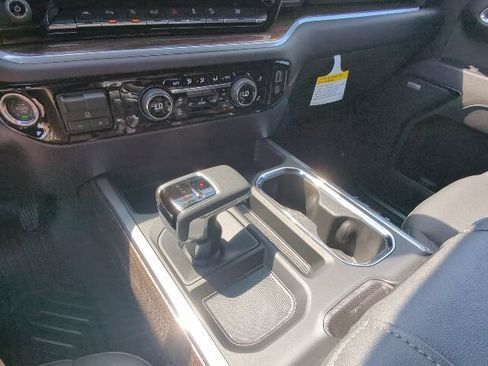 New 2026 Chevrolet Silverado 1500 LT Trail Boss w/ LT Trail Boss Premium Package AWD/4WD image 17