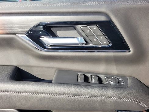 New 2026 GMC Yukon Denali w/ Sun & Power Step Package image 26