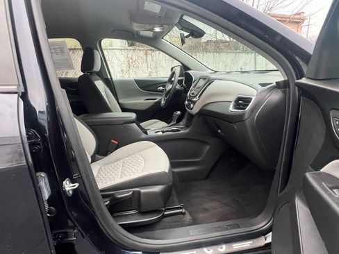 Used 2020 Chevrolet Equinox LS AWD/4WD image 31