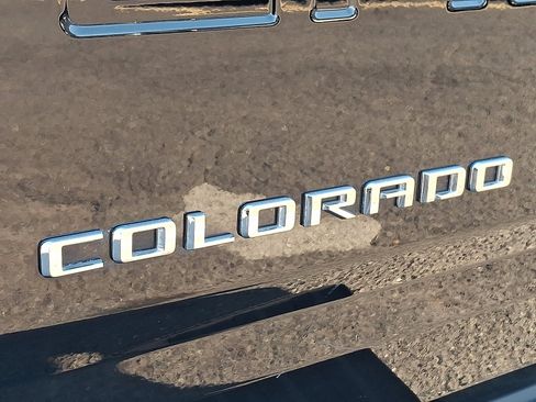 Used 2021 Chevrolet Colorado LT w/ Safety Package image 29