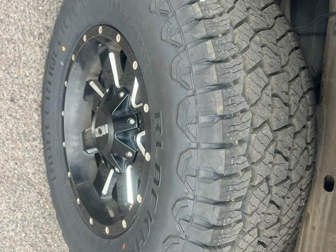 Used 2017 GMC Sierra 1500 4x4 Double Cab w/ Sierra Convenience Package image 17