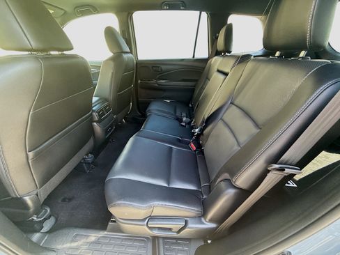 Certified 2024 Honda Passport EX-L image 23
