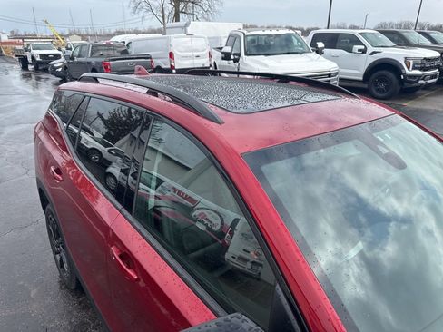 Used 2023 GMC Terrain SLT w/ Elevation Edition image 60