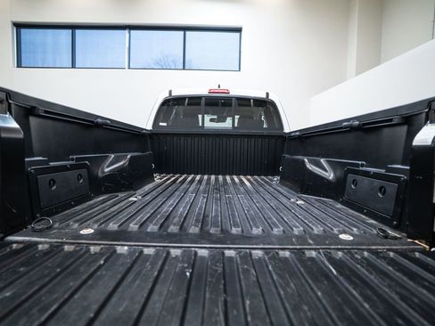 Used 2018 Toyota Tacoma SR5 image 29