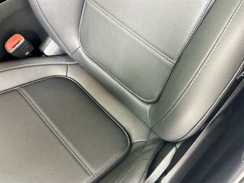 New 2025 Mercedes-Benz C 300 Sedan image 21