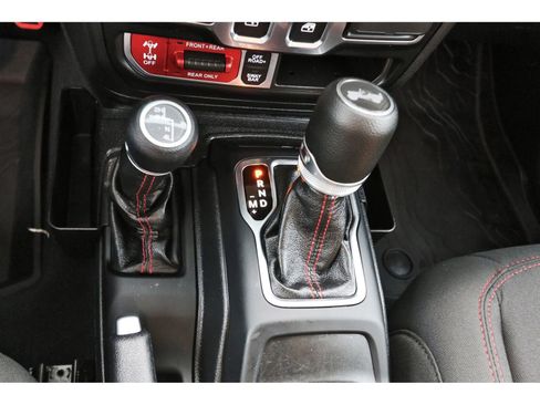 Used 2021 Jeep Wrangler Rubicon AWD/4WD image 26
