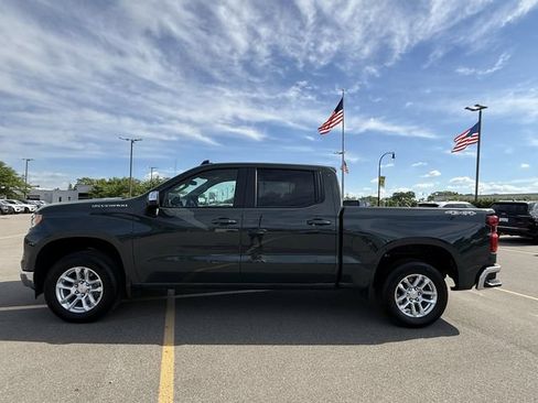 Used 2025 Chevrolet Silverado 1500 LT AWD/4WD image 29