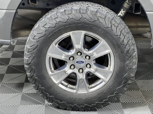 Used 2016 Ford F150 XLT w/ Equipment Group 302A Luxury image 13