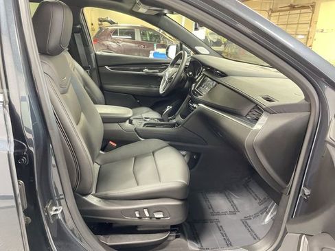 Used 2021 Cadillac XT5 Premium Luxury image 26