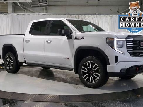 Used 2023 GMC Sierra 1500 AT4 w/ AT4 Preferred Package image 2