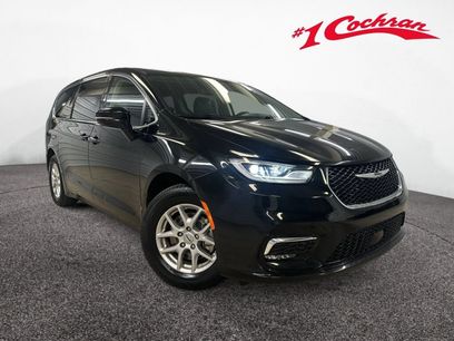 Used 2024 Chrysler Pacifica Touring-L