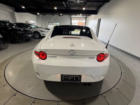 Used 2017 MAZDA MX-5 Miata RF Grand Touring RWD image 17