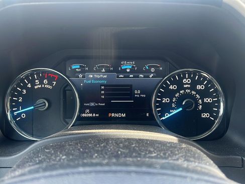 Used 2019 Ford F150 Lariat image 22