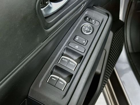 Certified 2025 Honda Accord SE image 19