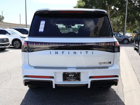 Used 2026 INFINITI QX80 4WD image 4
