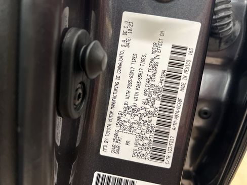 Used 2023 Toyota Tacoma TRD Sport image 24