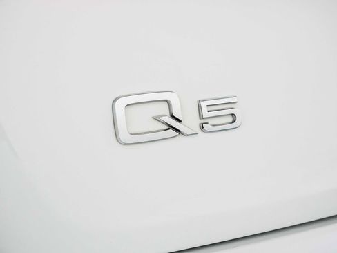 Used 2018 Audi Q5 2.0T Premium AWD/4WD image 11
