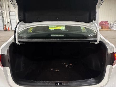 Used 2023 Toyota Corolla LE FWD image 7