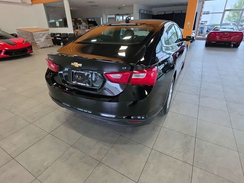 Used 2024 Chevrolet Malibu LT FWD image 9