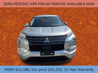 New 2025 Mitsubishi Outlander ES