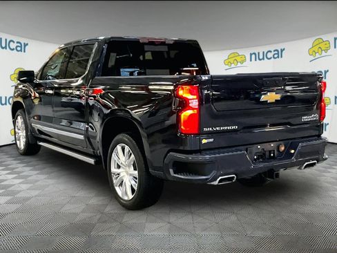 Used 2022 Chevrolet Silverado 1500 High Country w/ High Country Premium Package image 4