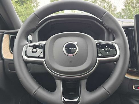 Used 2026 Volvo XC60 B5 Plus w/ Protection Package Premier AWD/4WD image 23