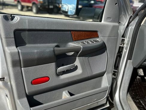 Used 2006 Dodge Ram 3500 Truck SLT image 14