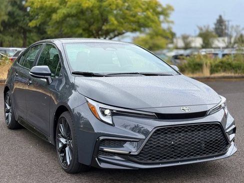 Used 2026 Toyota Corolla XSE FWD image 7