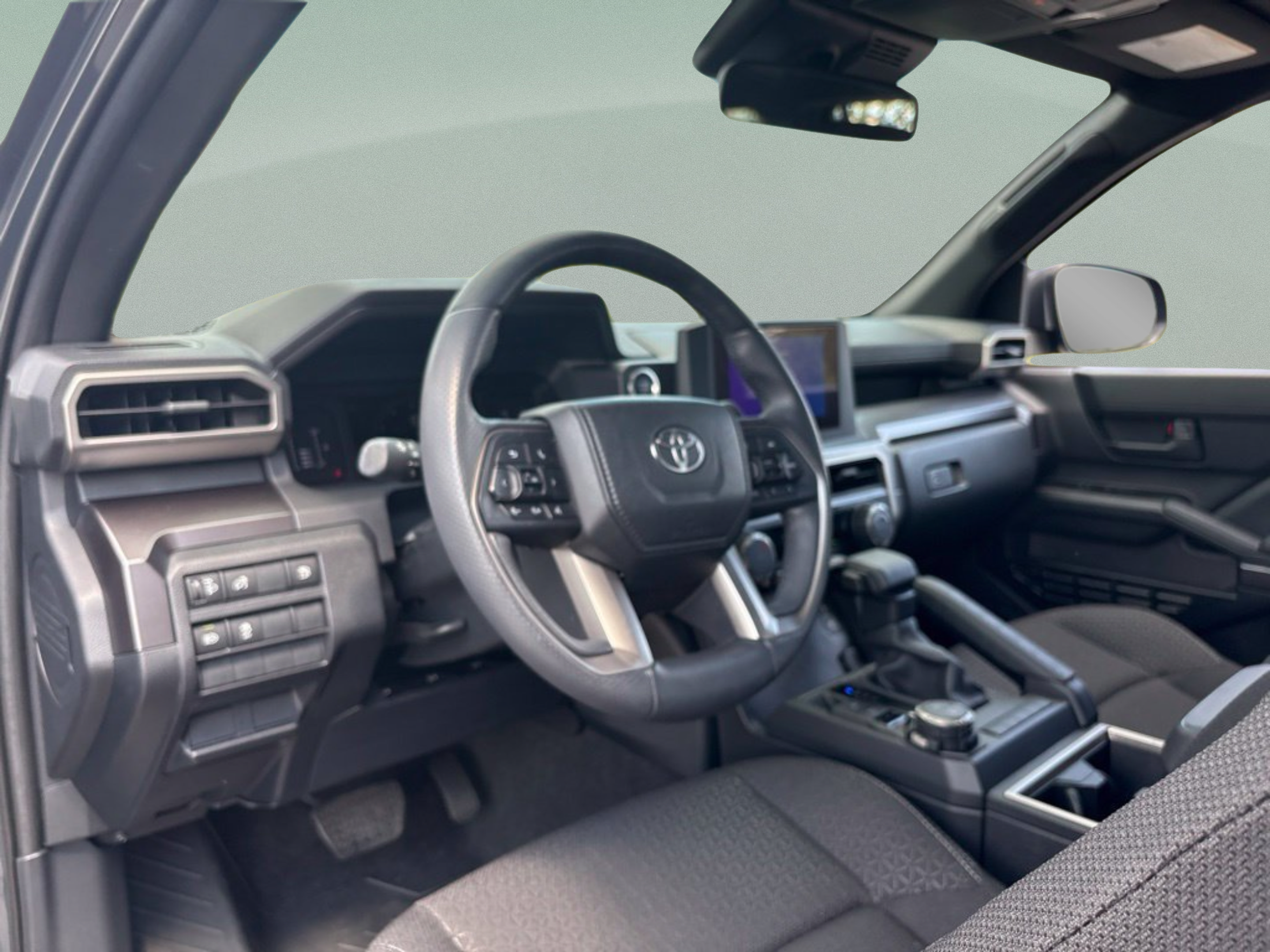 Used 2025 Toyota 4Runner SR5 AWD/4WD image 15