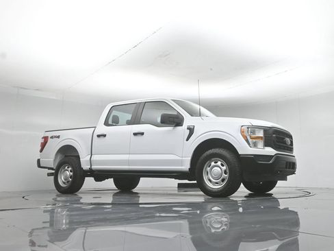 Certified 2021 Ford F150 XL w/ Trailer Tow Package AWD/4WD image 4