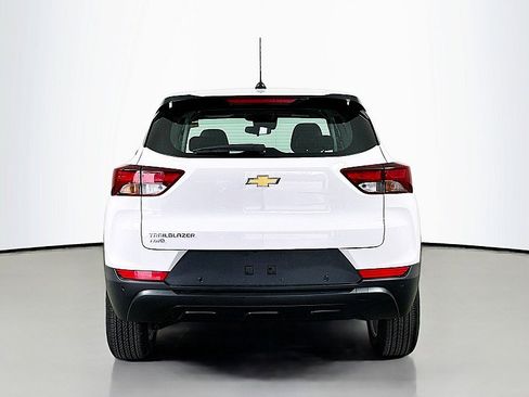 Used 2022 Chevrolet TrailBlazer LS AWD/4WD image 6