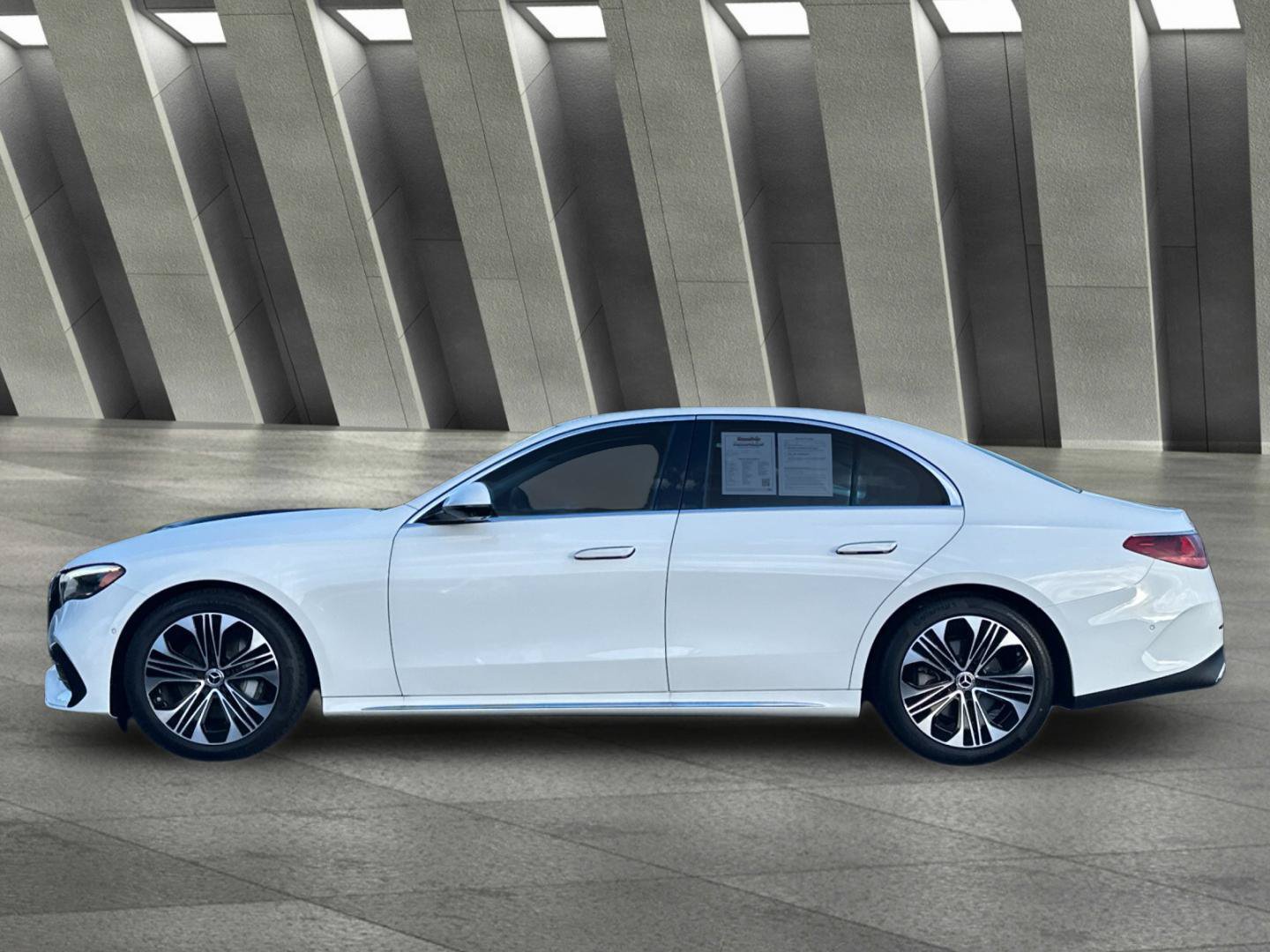 Used 2025 Mercedes-Benz E 350 4MATIC Sedan image 7