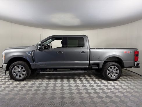 Used 2025 Ford F250 Lariat w/ Chrome Package AWD/4WD image 10