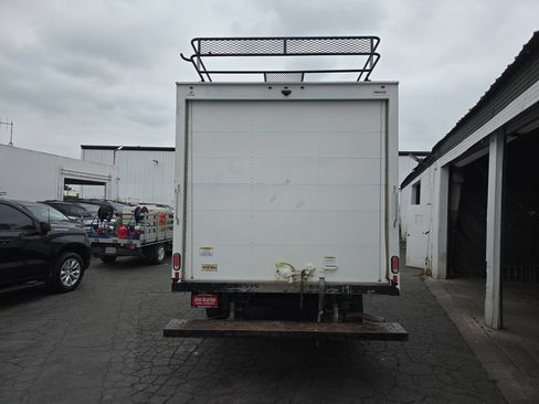 Used 2021 Chevrolet Express 3500 w/ Power Convenience Package RWD image 5