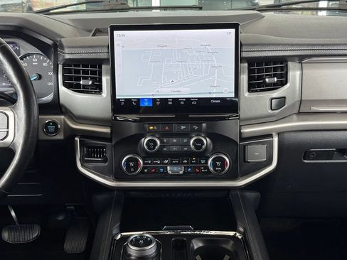 Used 2024 Ford Expedition XLT AWD/4WD image 27