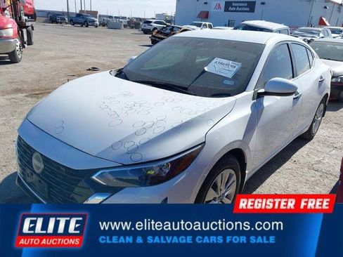 Used 2025 Nissan Sentra S image 3