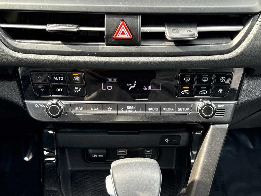 Used 2024 Kia Seltos EX AWD/4WD image 7